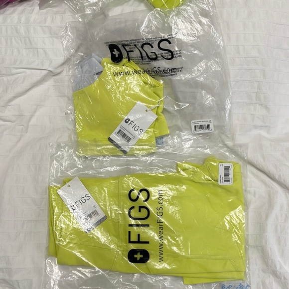 Figs Pants - Figs citrine performance underscrub sports bra and biker shirt sold out online